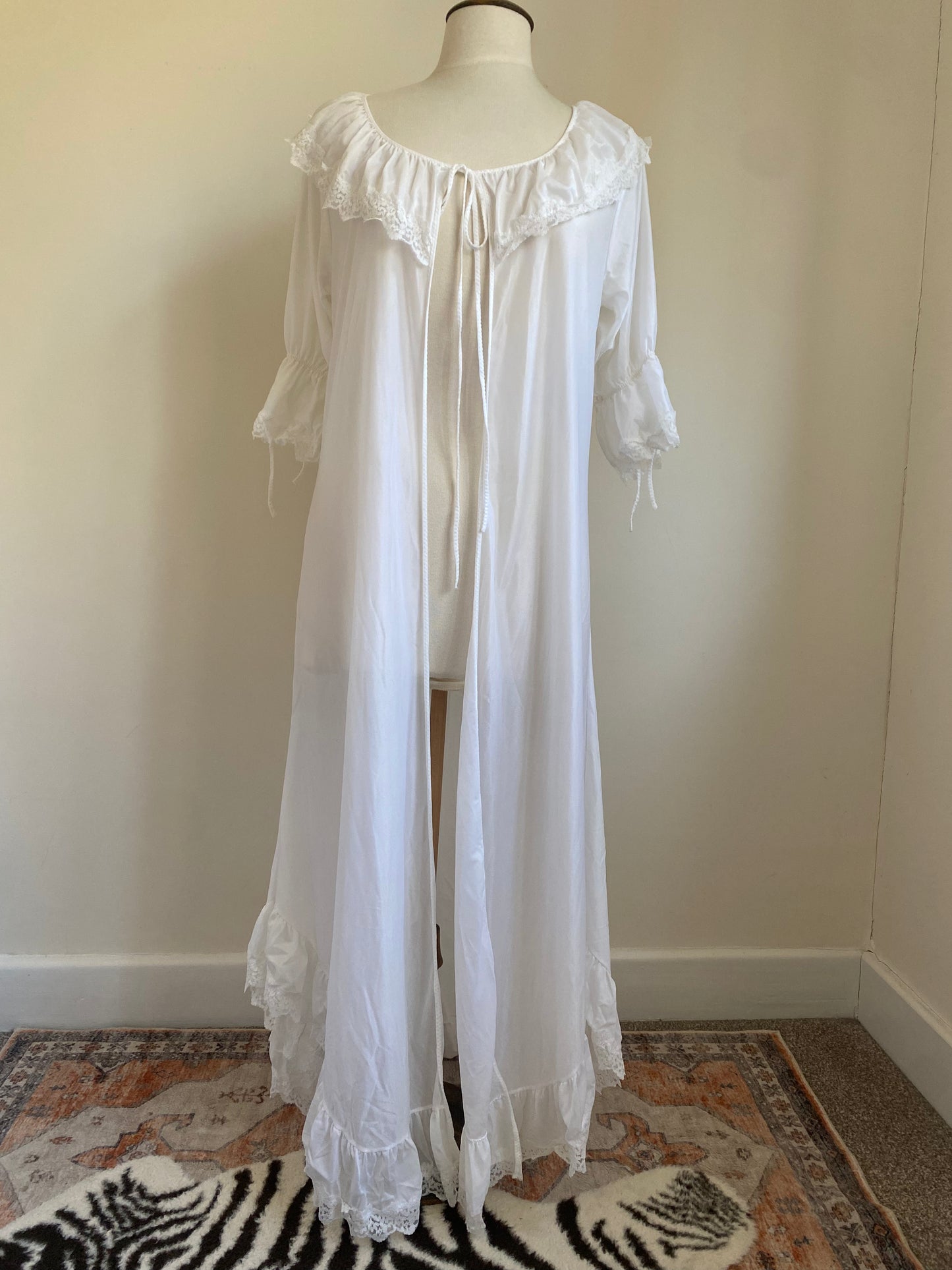 Cottage Nylon White Chemise