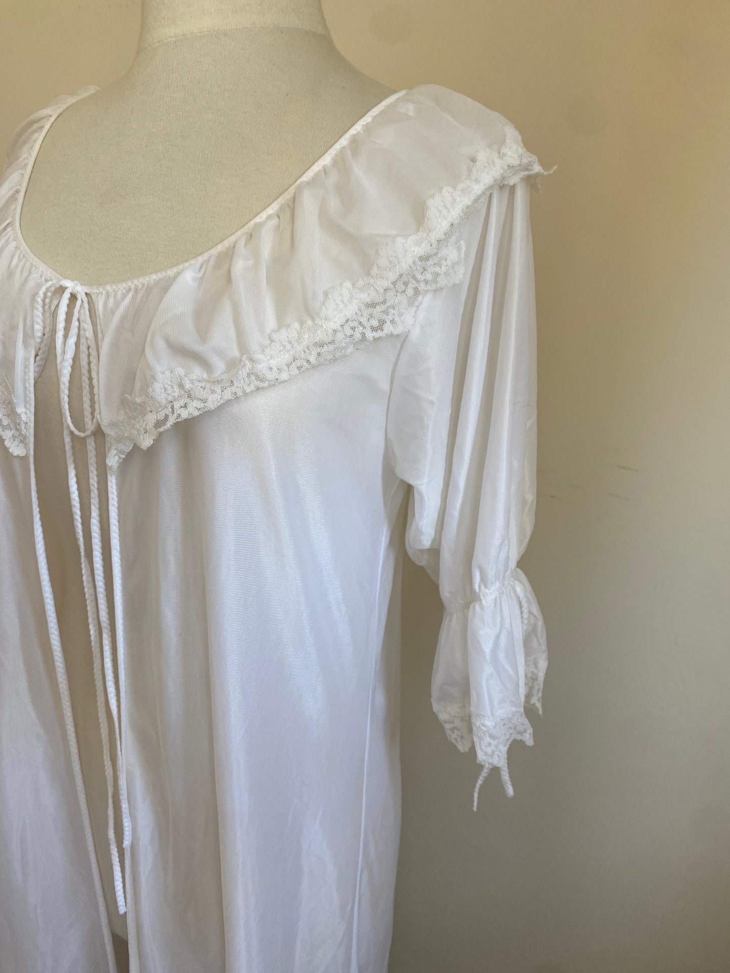 Cottage Nylon White Chemise