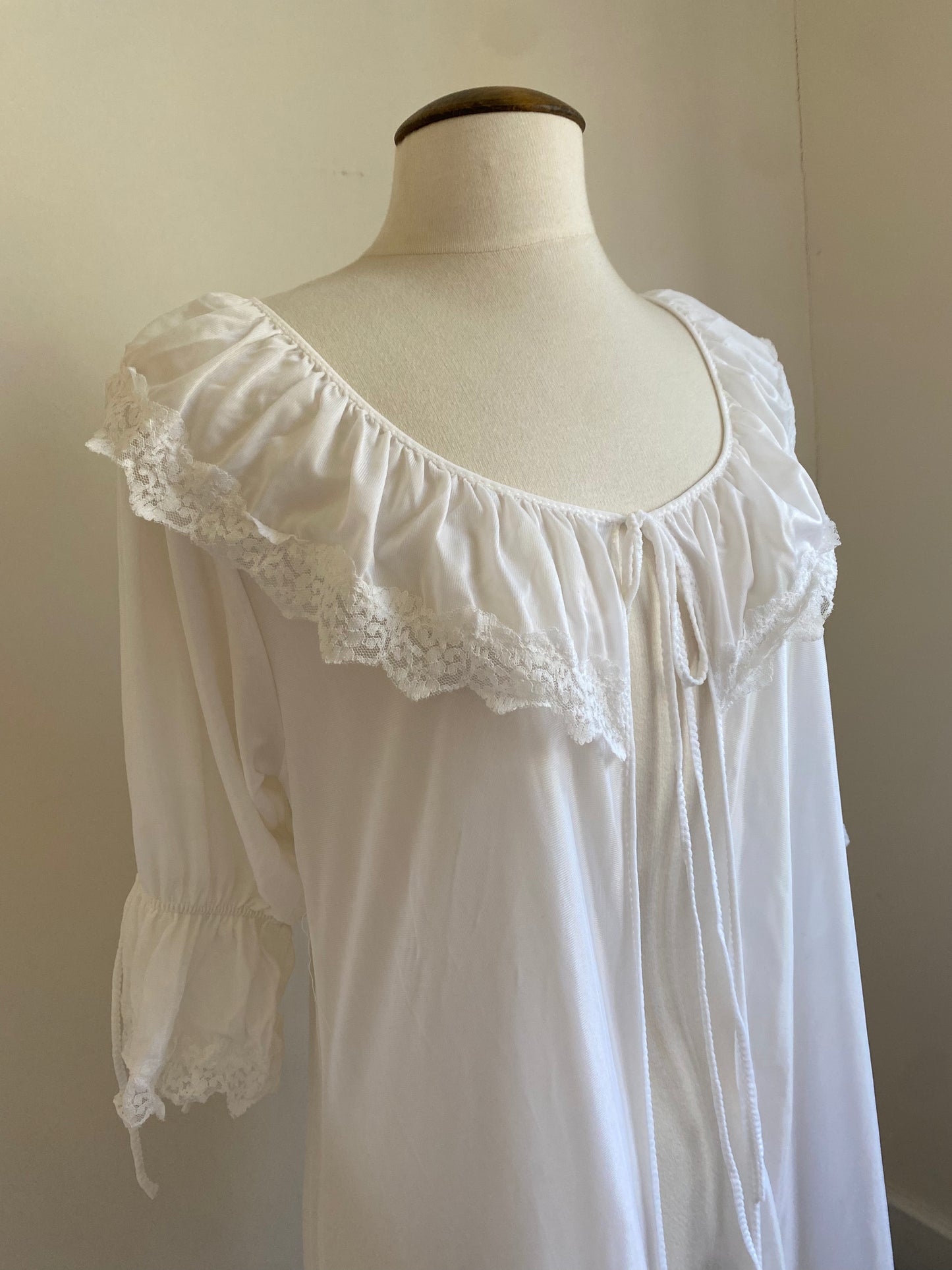 Cottage Nylon White Chemise