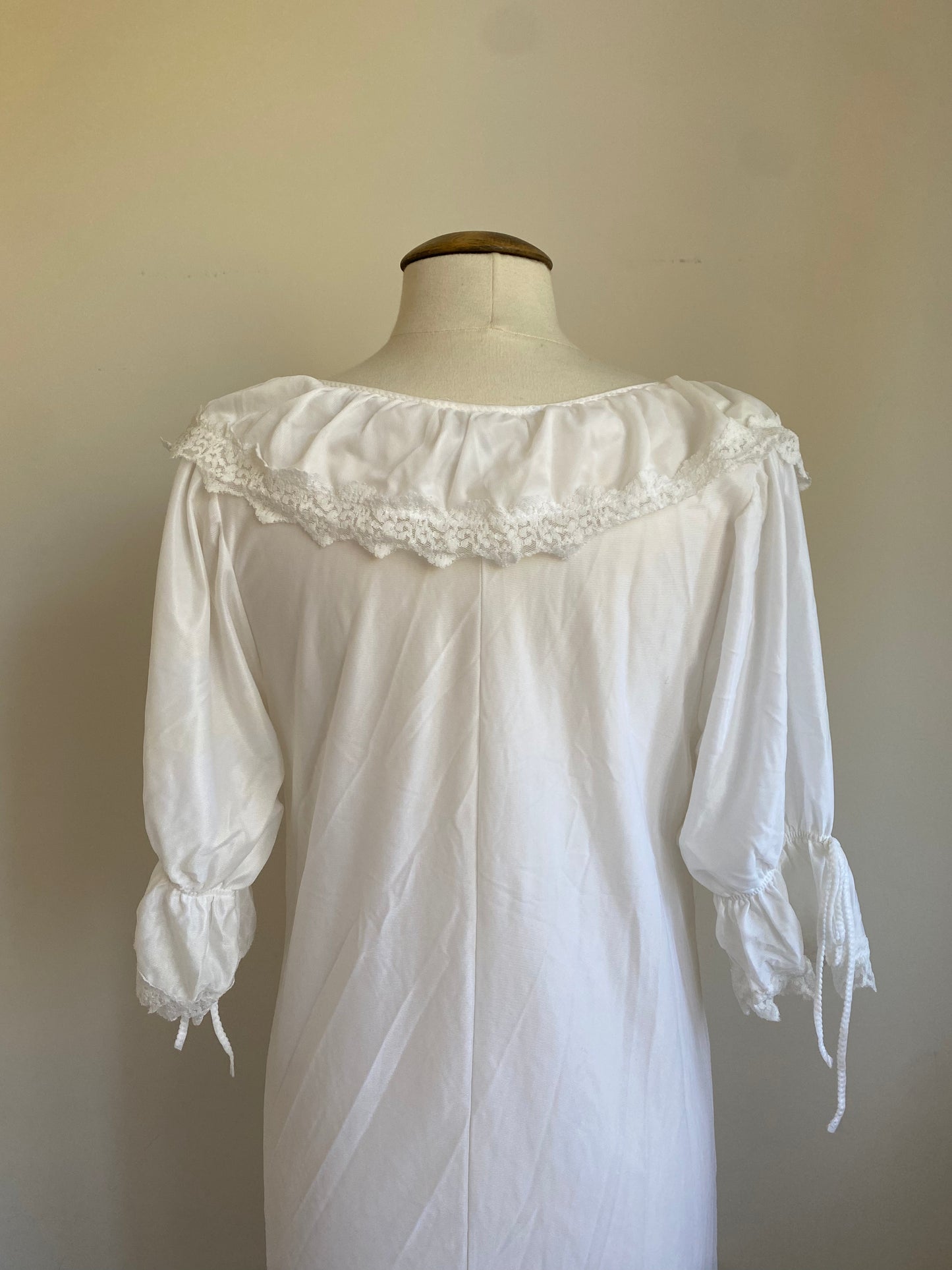 Cottage Nylon White Chemise