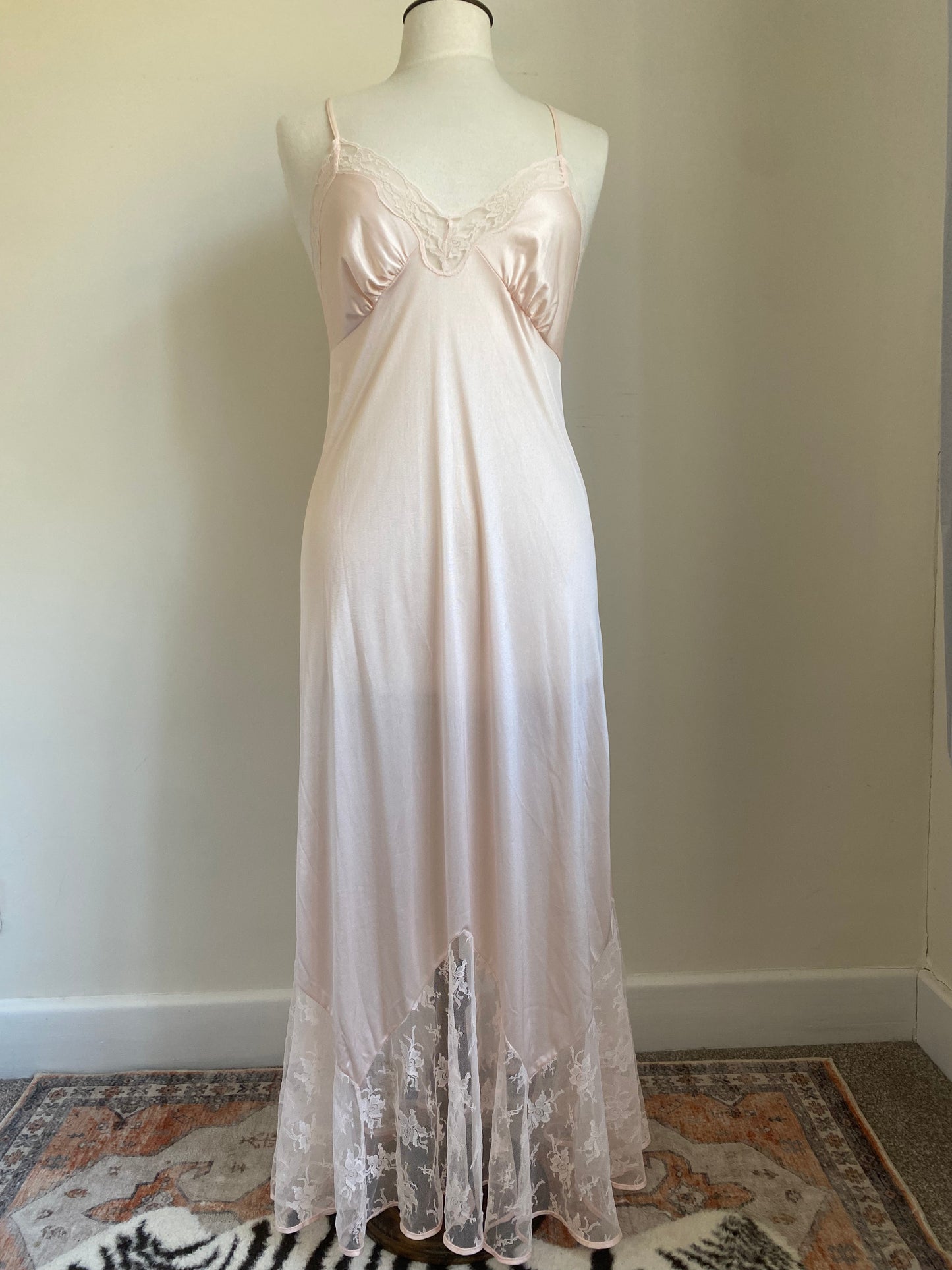 Vintage pink lace nightie set